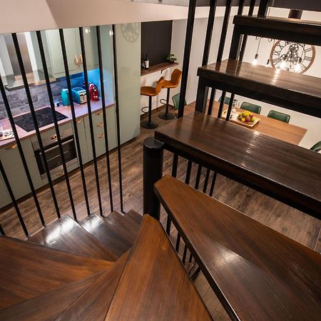 E-House Apartment Brasov Noua Bagian luar foto