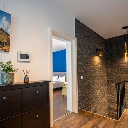 E-House Apartment Brasov Noua Bagian luar foto